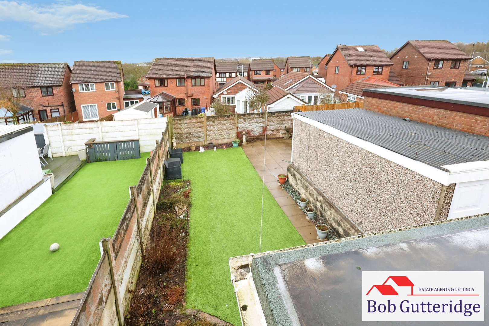 ENCLOSED REAR GARDEN